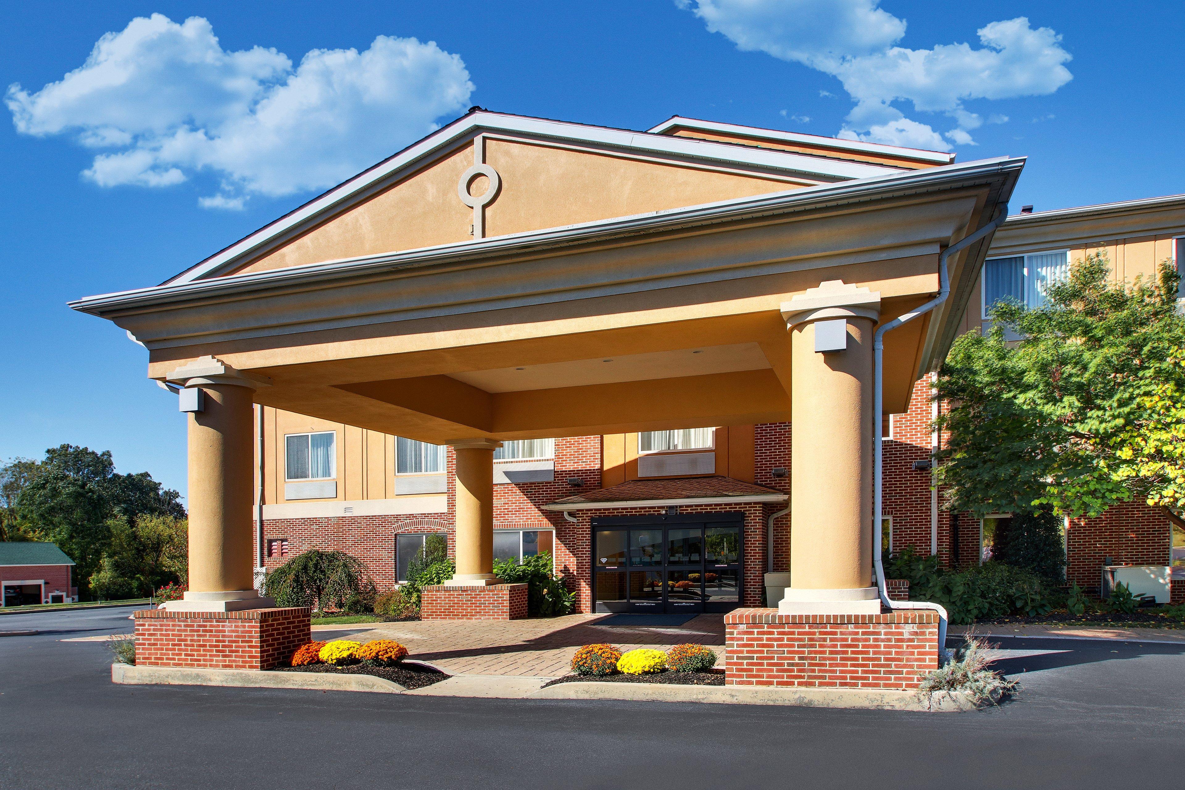 Holiday Inn Express Hotel & Suites Lancaster-Lititz By Ihg Esterno foto