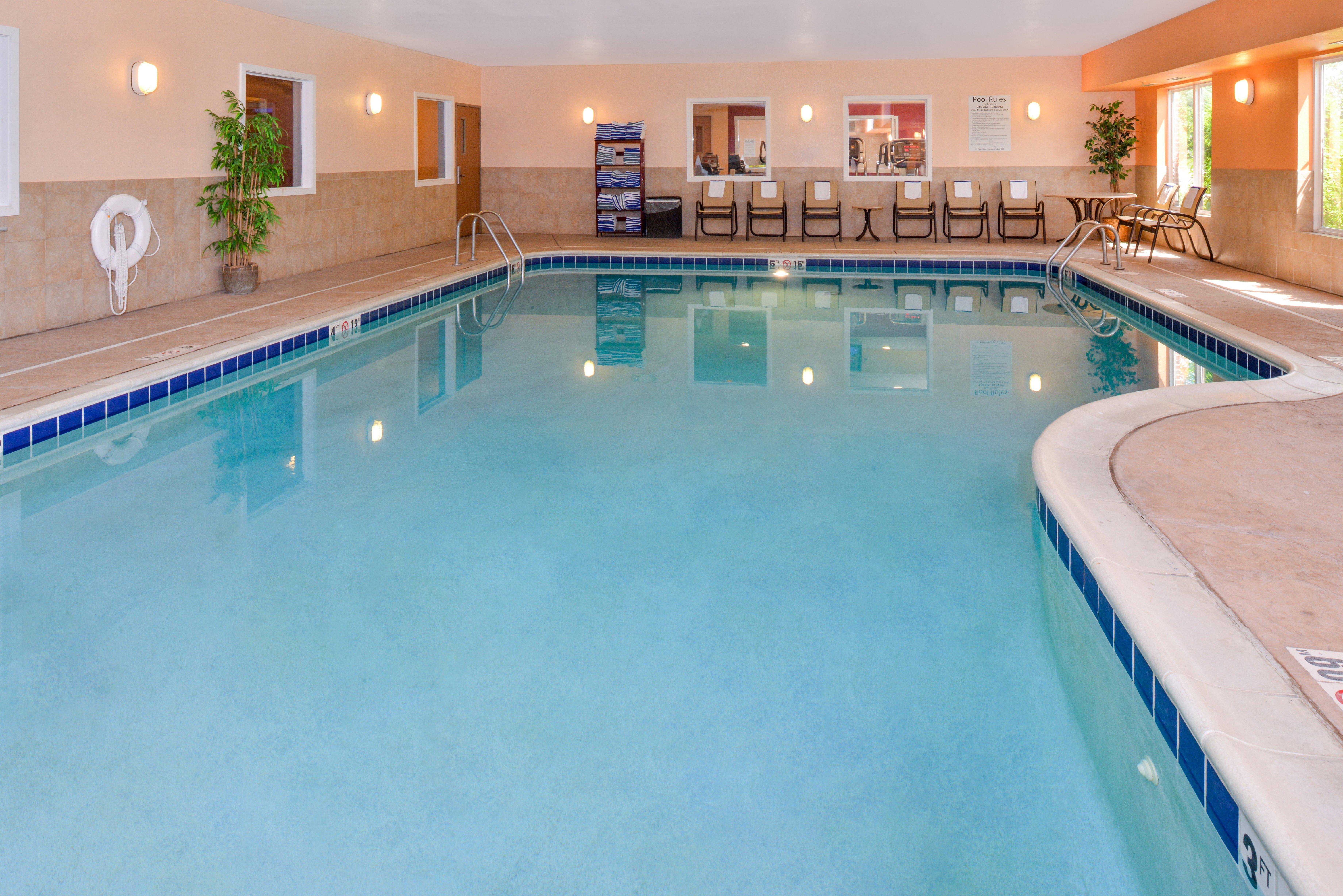 Holiday Inn Express Hotel & Suites Lancaster-Lititz By Ihg Esterno foto