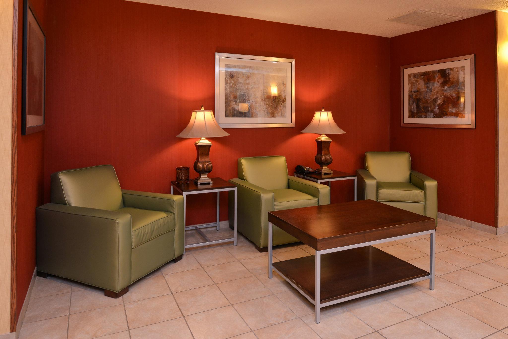 Holiday Inn Express Hotel & Suites Lancaster-Lititz By Ihg Esterno foto